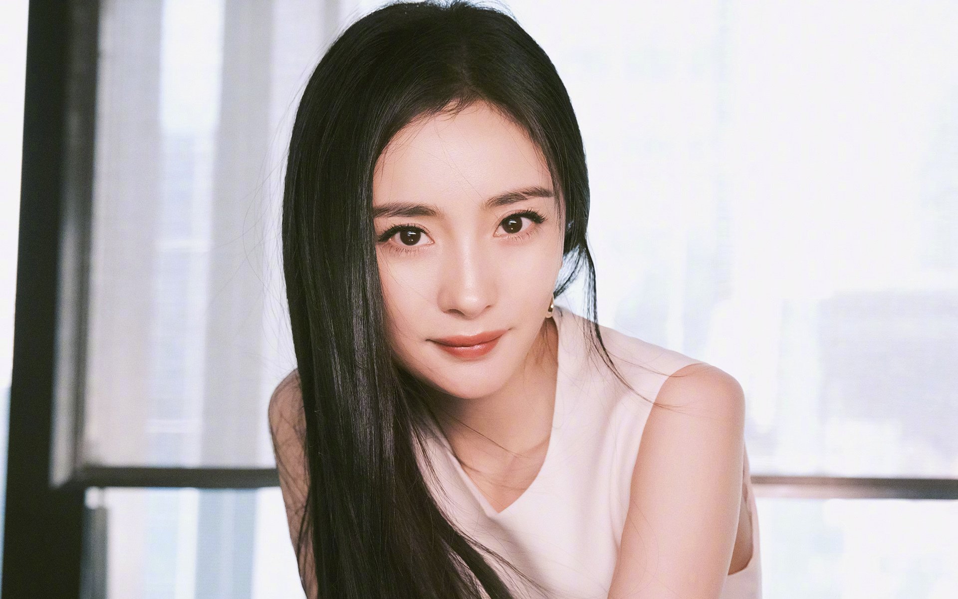 《电竞志愿者:幕后英雄的故事》,电竞人物志theshy