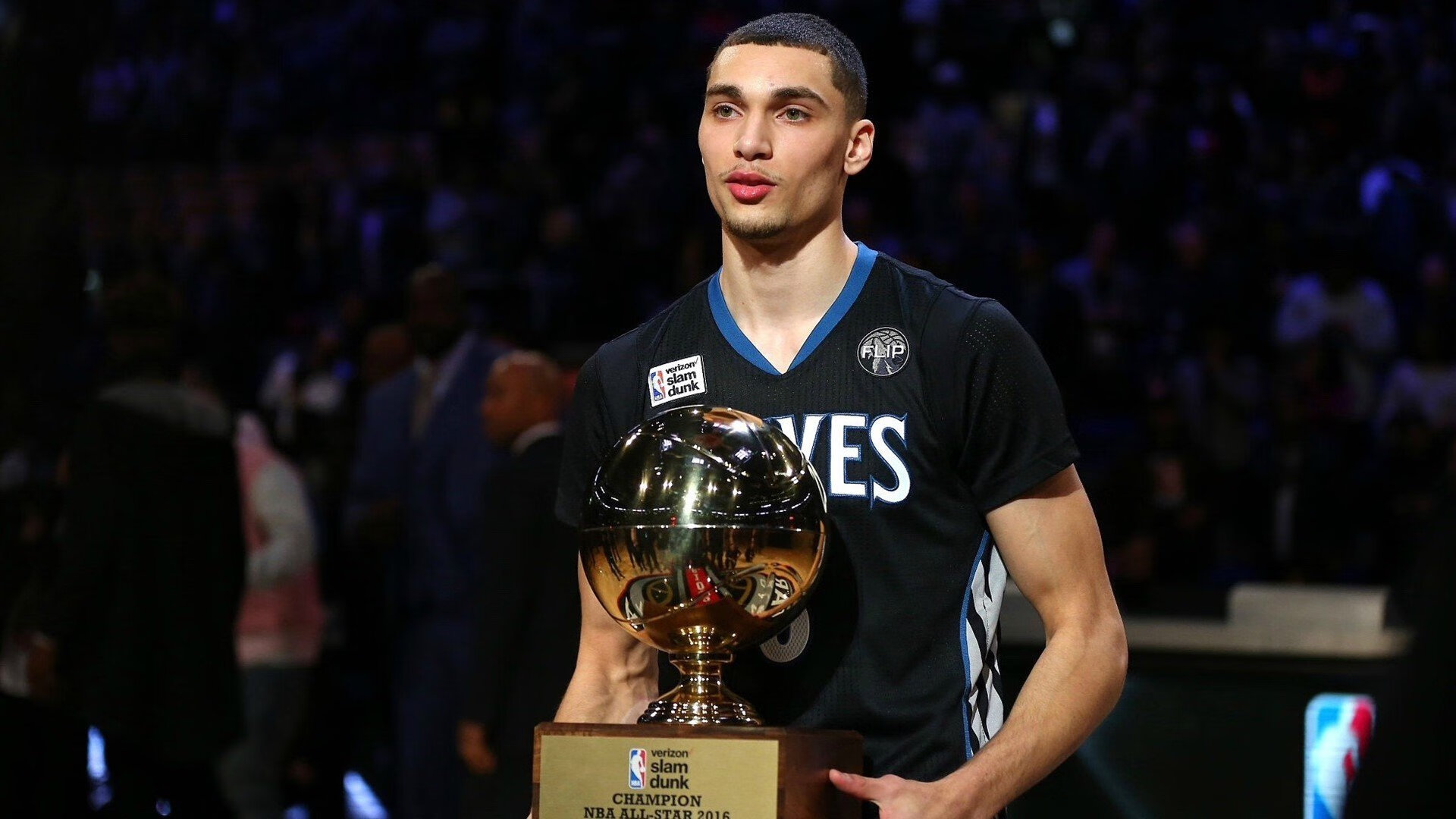 美洲杯明星大战:个人秀引爆观众席,美洲杯明星球员